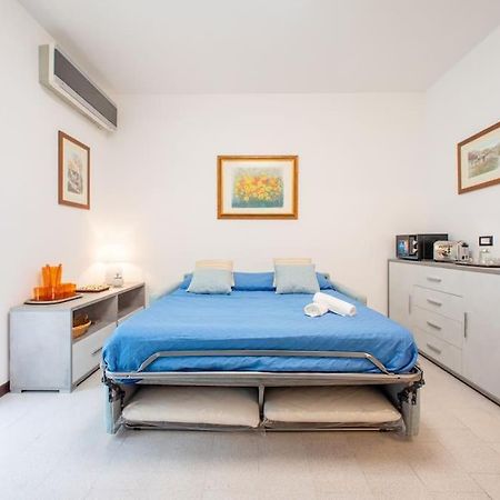 Lazise Deluxe ResidenceFull Relax Bagian luar foto